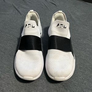 APL shoes